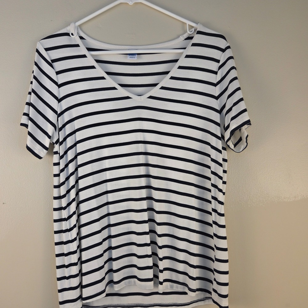 Old Navy Luxe Womens Small V-Neck Striped Short Sleeve T-Shirt Navy Blue White